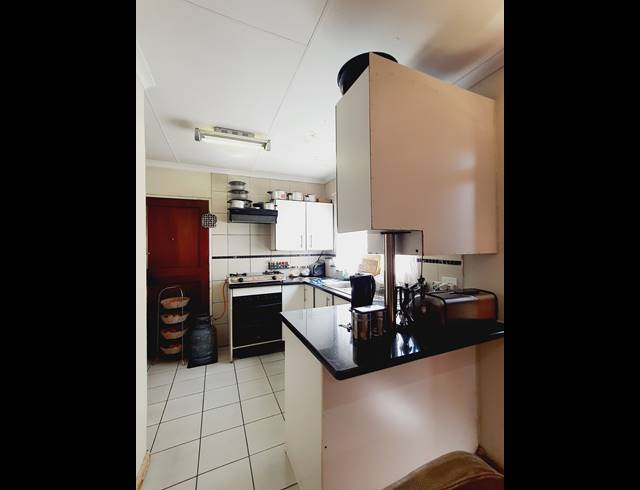 2 BEDROOM FREEHOLD FOR SALE IN NOORDWYK